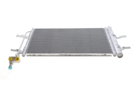 Радіатор кондиціонера VAN WEZEL 37005620