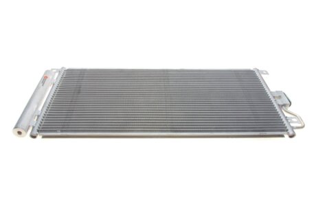 Радіатор кондиціонера VAN WEZEL 37005638
