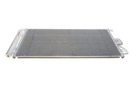 Радіатор кондиціонера VAN WEZEL 37005638