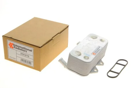Радіатор оливи VAN WEZEL 37013710