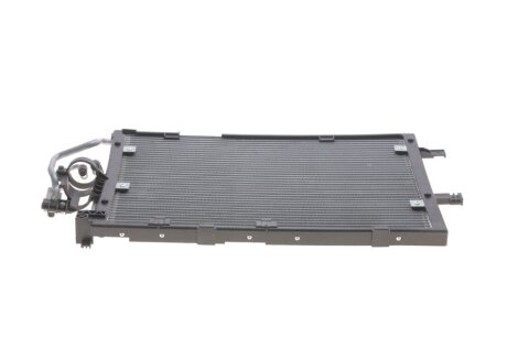 Радіатор кондиціонера VAN WEZEL 37015394