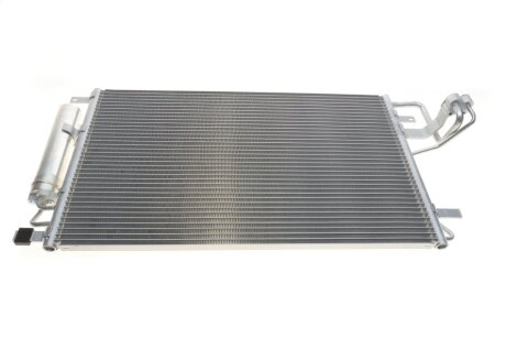 Радіатор кондиціонера VAN WEZEL 82005156