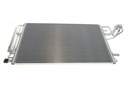 Радіатор кондиціонера VAN WEZEL 82005156