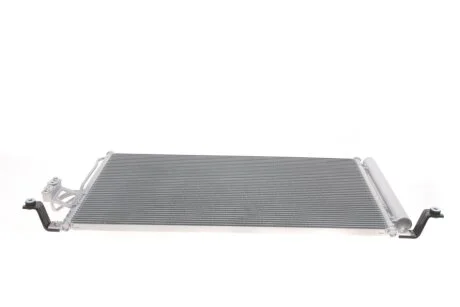 Радіатор кондиціонера VAN WEZEL 82005176
