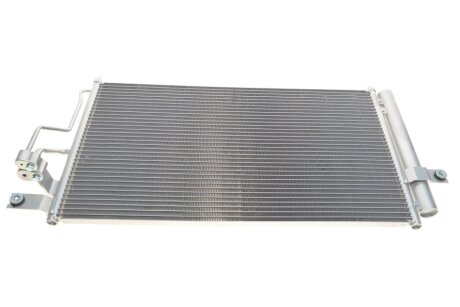Радіатор кондиціонера VAN WEZEL 82005178